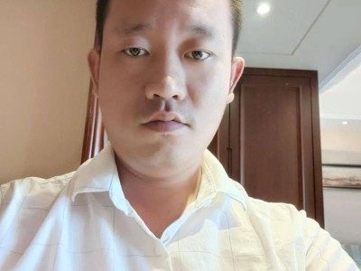 北京揭秘私人男伴游工作:高收入背后的神秘面纱